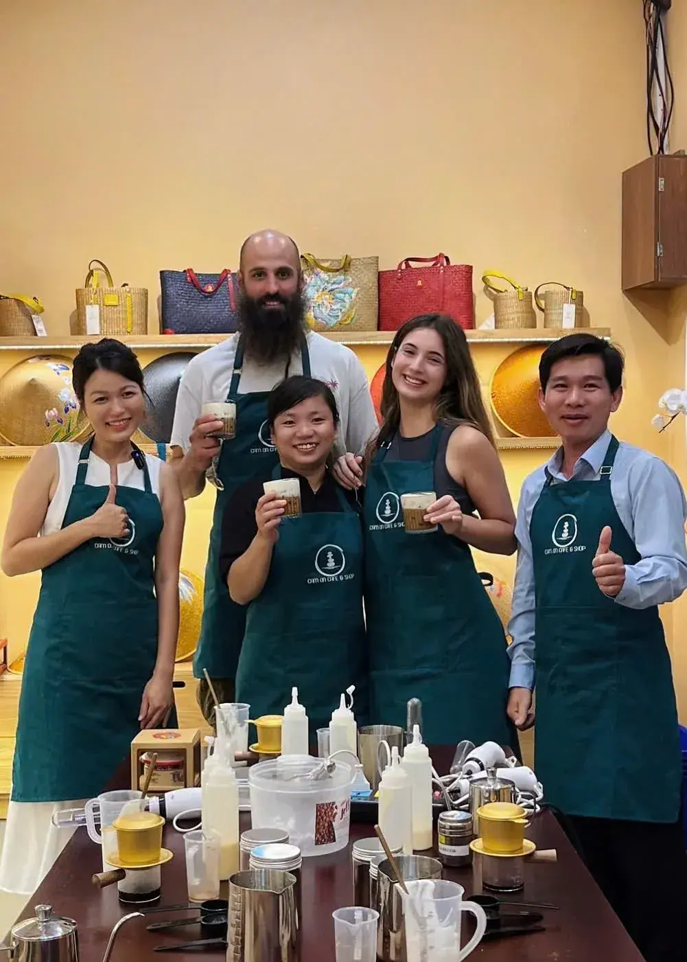 Lớp học pha cà phê tại Cam On Cafe